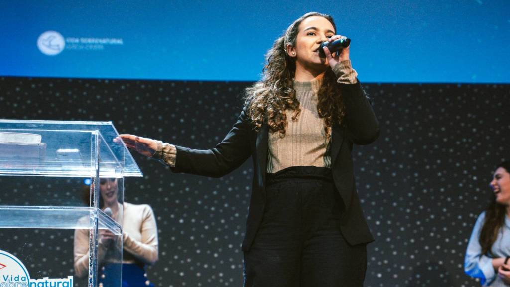 11 dias em 40 anos - Ana Ferreira