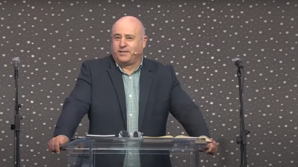 Jesus curava, cura e vai continuar a curar - António Ferreira