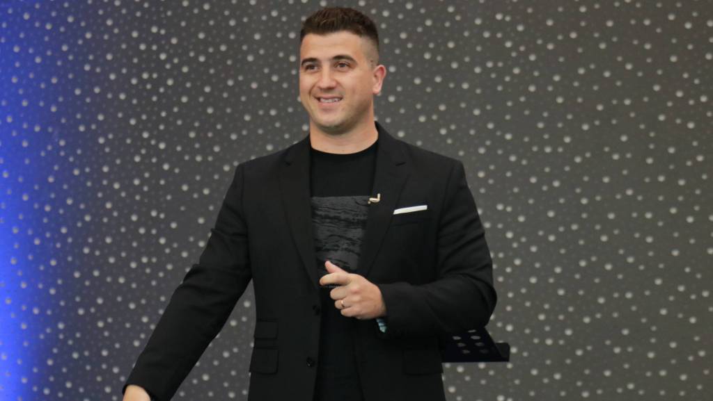 Restaurando a Confiança nas Pessoas - Gerson Fidalgo