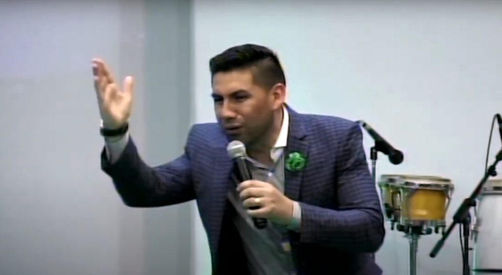 Arrependimento faz abrir os céus - Cristian Araya