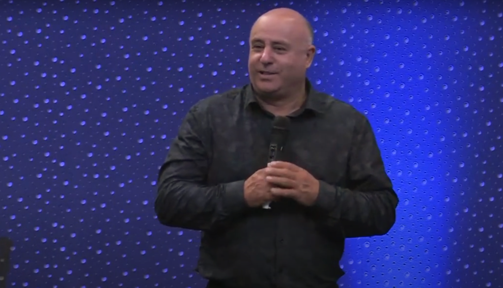 Sonhos, Processos e Vinho Novo - António Ferreira