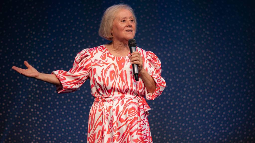 Deus de gerações - Gena Ferreira