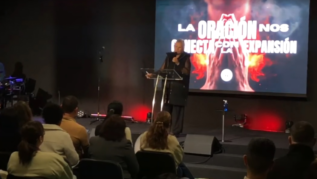 A oração liga-te à expansão - Ministerio Internacional Dios es Amor