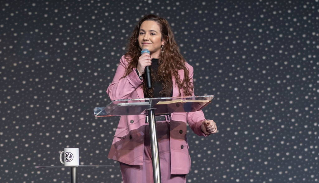 Reconstruir os muros - Ana Ferreira